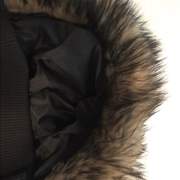 ❌ ❌SOLD ❌ ❌ Land’s End Puffer Jacket - Picture 2 of 7